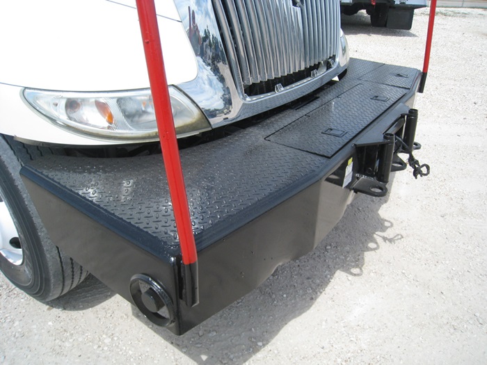 Front bumper digger truck.