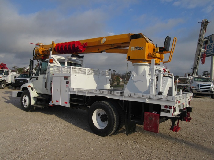 Digger truck with riding console.