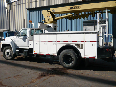 F 700