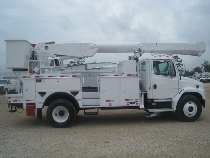 2002 Freightliner Bucket Truck.