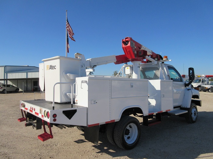 ALTEC BUCKET TRUCK.